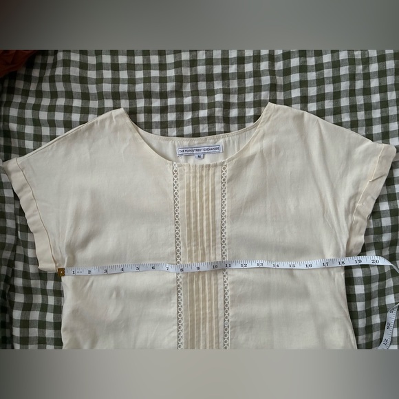 Main Street Exchange | Emma Cream Linen Top - Picture 5 of 7